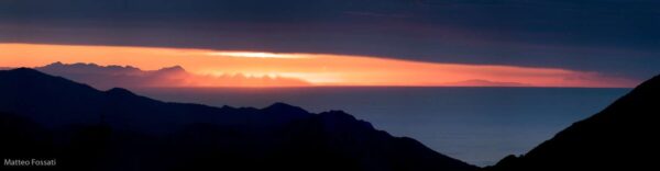 Alba sulle Apuane