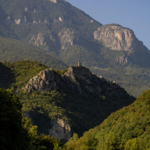 AL355 Foto della Torre dei Saraceni con il Monte Armetta e il Castello d'Ardea
